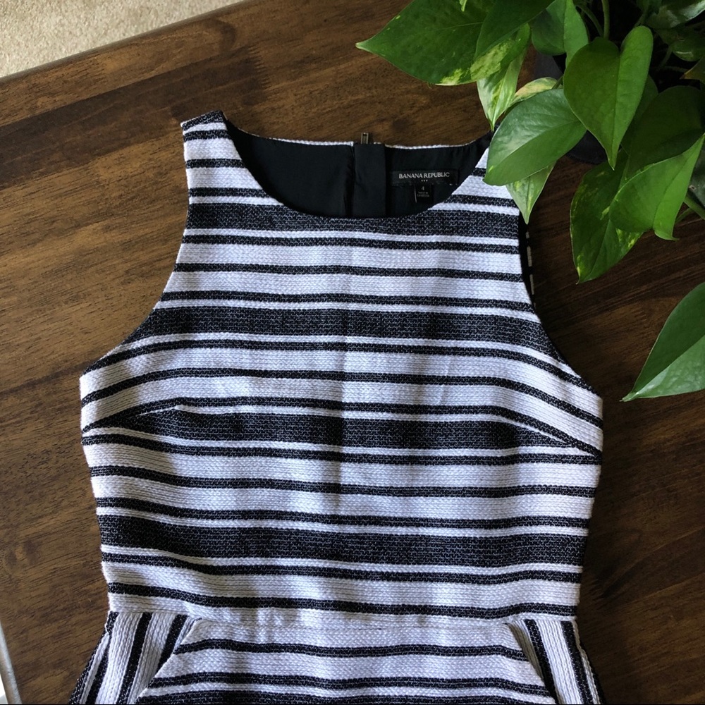 Banana Republic White & Black Striped Dress